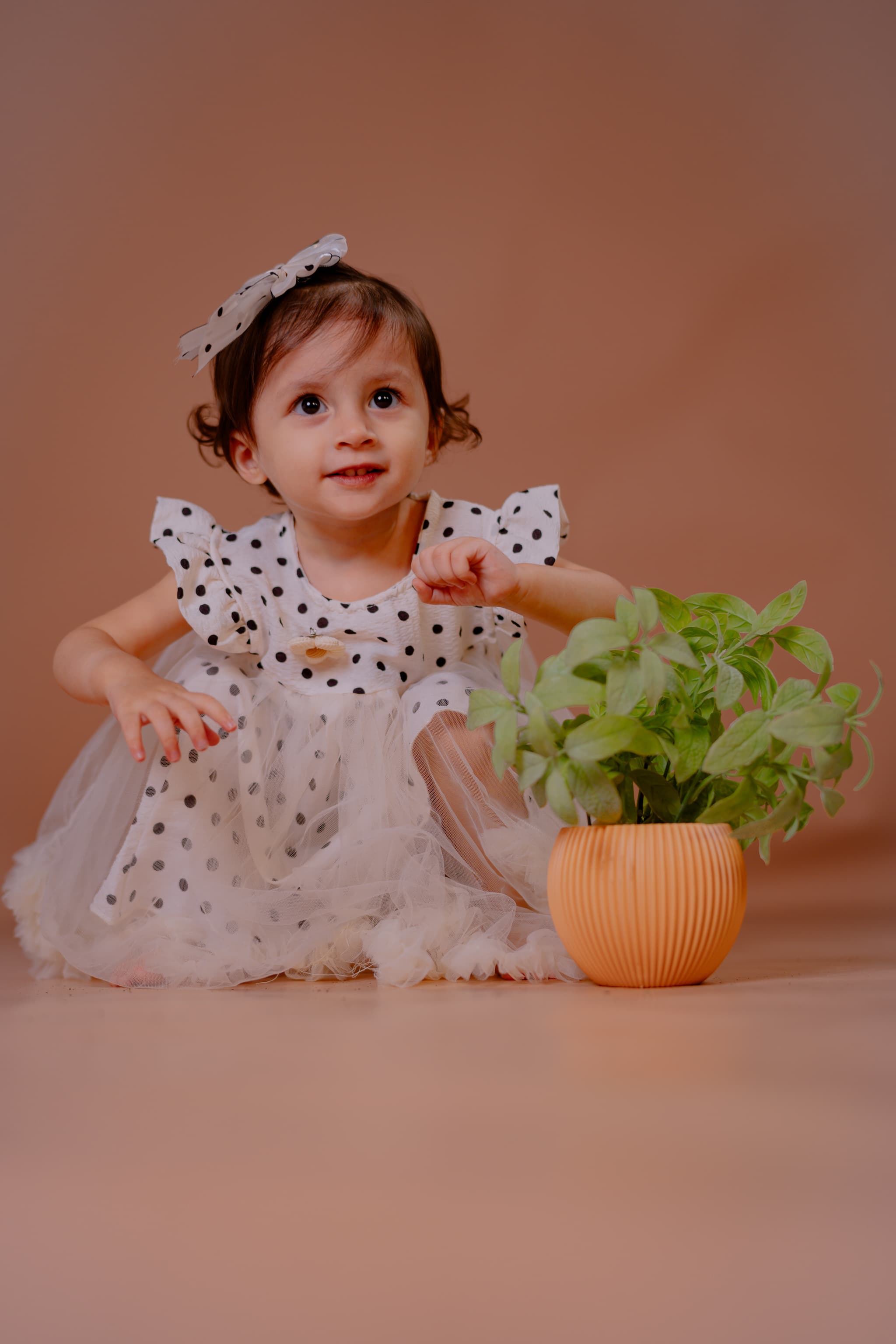 Baby Girl White Polka Dot Party Dress with Bow & Tulle Skirt – Kids Birthday Outfit