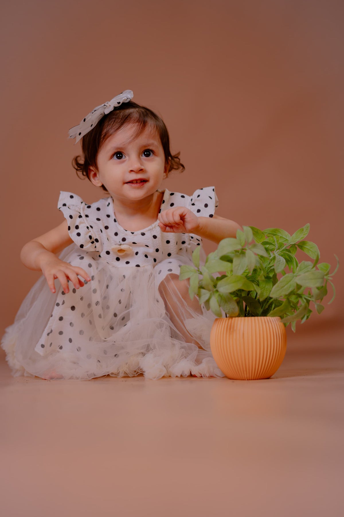 Baby Girl White Polka Dot Party Dress with Bow & Tulle Skirt – Kids Birthday Outfit